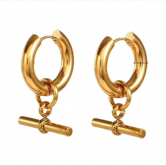 T bar mini gold hoop huggie earrings statement elegant - Picture 5 of 7